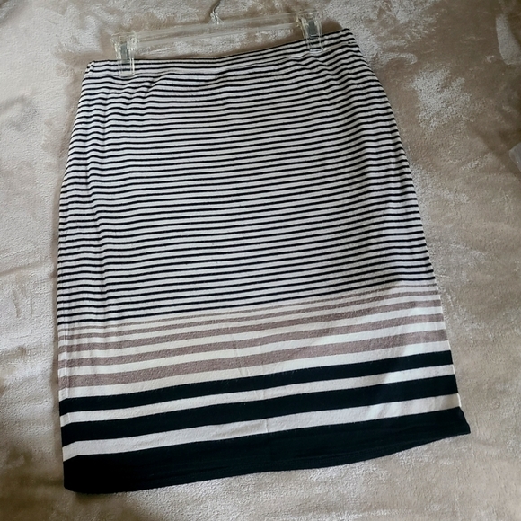 Max Studio lined skirt - Picture 1 of 4